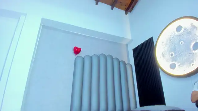 Snapshot of camilagrey_ chatting on 03.14.26 camilagrey online show from 03.14.26