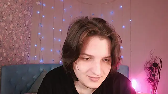 Snapshot of delalex chatting on 03.18.26 delalex online show from 03.18.26