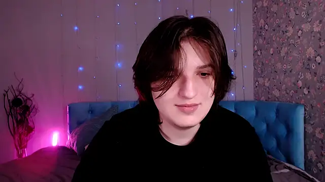 Snapshot of delalex chatting on 03.21.26 delalex online show from 03.21.26