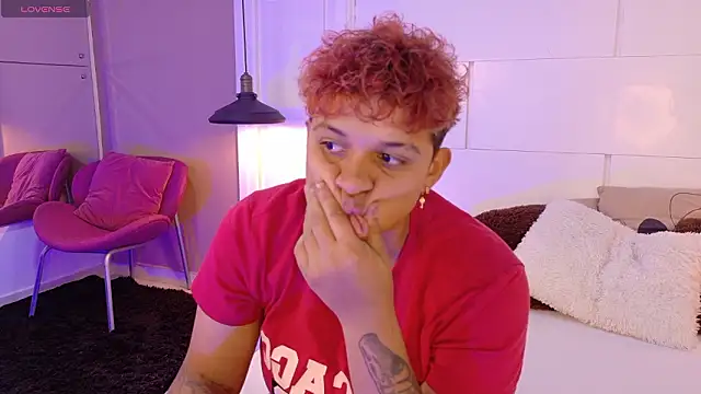 Snapshot of DominickJoness chatting on 03.16.26 DominickJoness online show from 03.16.26