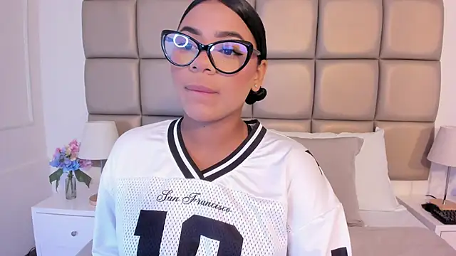 lilly williamss online show from 04.25.26