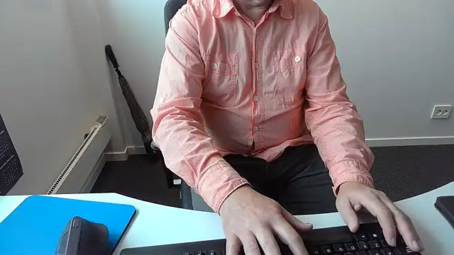 Snapshot of Buggemann chatting on 07.07.26 Buggemann online show from 07.07.26
