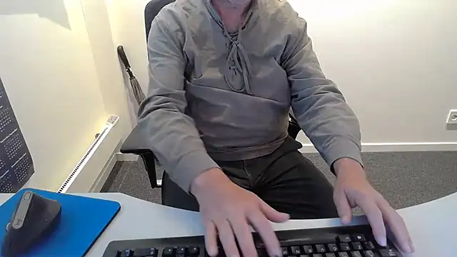 Snapshot of Buggemann chatting on 07.22.26 Buggemann online show from 07.22.26