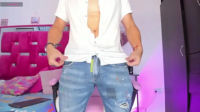 Christopher Harris  online show from 04.14.26