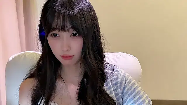 xiaooyee online show from 04.09.26