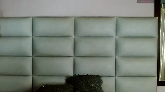 miss-zoe1 online show from 03.17.26