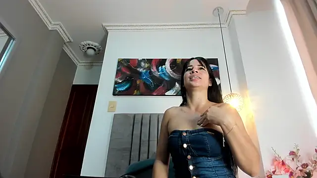Snapshot of SabrinaWarren_ chatting on 05.31.26 SabrinaWarren online show from 05.31.26