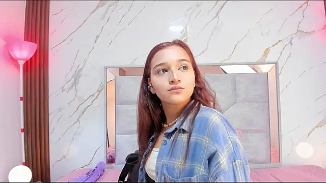 Snapshot of LeahLuna_ chatting on 03.19.26 LeahLuna online show from 03.19.26