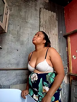 Snapshot of gatinha20257 chatting on 04.26.26 gatinha20257 online show from 04.26.26