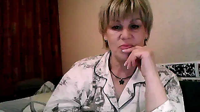 Snapshot of TatkaYang chatting on 05.08.26 TatkaYang online show from 05.08.26