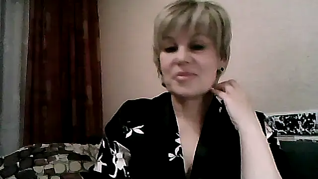 Snapshot of TatkaYang chatting on 06.05.26 TatkaYang online show from 06.05.26