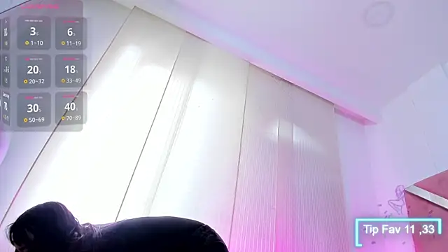 Snapshot of Zoe_Evaanss_ chatting on 07.24.26 Zoe Evaanss online show from 07.24.26