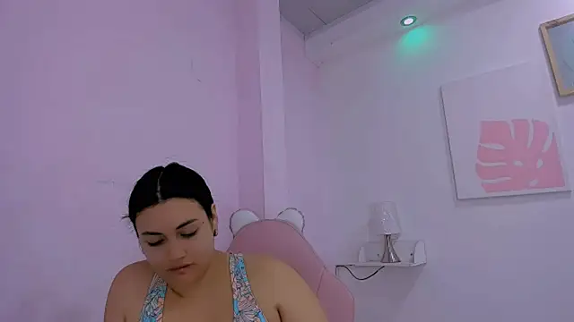 Snapshot of candy_lucia18 chatting on 03.14.26 candy lucia18 online show from 03.14.26