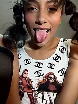 Snapshot of KattyBerryX chatting on 05.16.26 KattyBerryX online show from 05.16.26