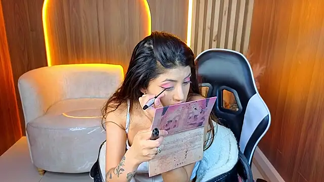 Snapshot of Lia_queen_tx chatting on 07.26.26 Lia queen tx online show from 07.26.26