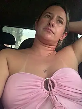 Snapshot of lolitaloirasex chatting on 03.13.26 lolitaloirasex online show from 03.13.26