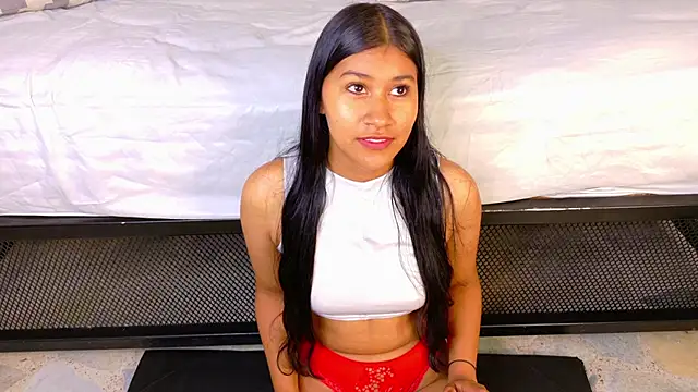 TaniaTaylor   online show from 03.12.26