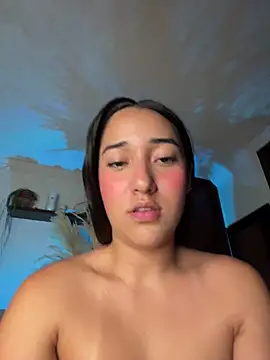 isabellaHill2 online show from 04.11.26