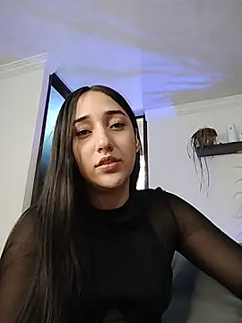 isabellaHill2 online show from 04.24.26