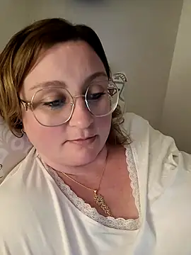 Snapshot of duotroublant chatting on 03.15.26 duotroublant online show from 03.15.26