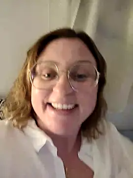 Snapshot of duotroublant chatting on 03.16.26 duotroublant online show from 03.16.26