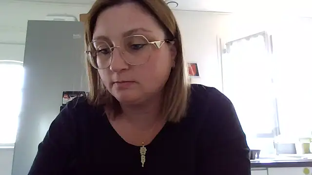 Snapshot of duotroublant chatting on 03.19.26 duotroublant online show from 03.19.26