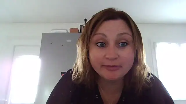 Snapshot of duotroublant chatting on 04.13.26 duotroublant online show from 04.13.26