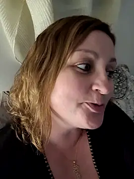 Snapshot of duotroublant chatting on 05.05.26 duotroublant online show from 05.05.26