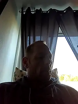 Snapshot of jongen_ehv chatting on 04.29.26 jongen ehv online show from 04.29.26