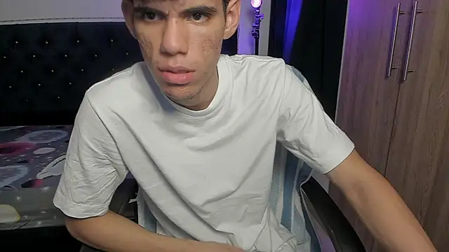 Josy 11 online show from 04.28.26