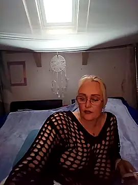 roxy 74 online show from 03.28.26