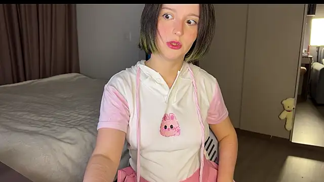 Snapshot of emilyy_xoxo chatting on 03.26.26 emilyy xoxo online show from 03.26.26