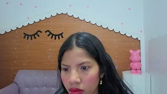 Snapshot of emily_smith_t chatting on 05.07.26 emily smith t online show from 05.07.26