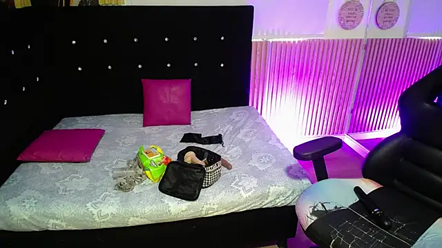 Ebony rizon online show from 06.19.26