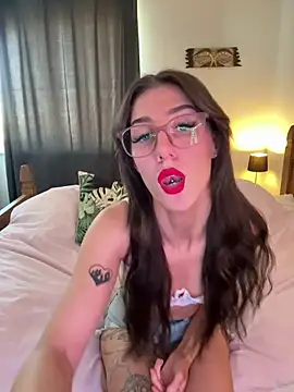 LuluHeartX online show from 03.18.26