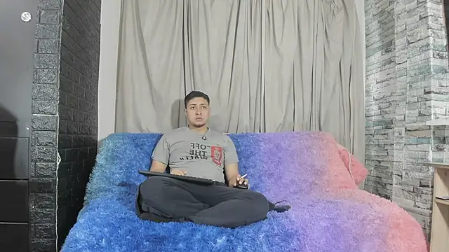 NoahAndBunny online show from 04.28.26