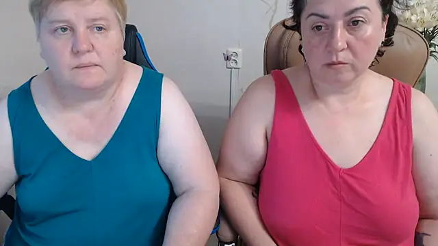 Snapshot of Lindy-Jeanie chatting on 07.14.26 Lindy-Jeanie online show from 07.14.26
