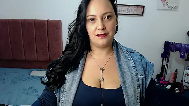 Veroniicabbw  online show from 06.04.26