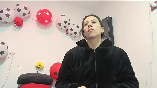 Snapshot of ItsAmara chatting on 07.12.26 ItsAmara online show from 07.12.26