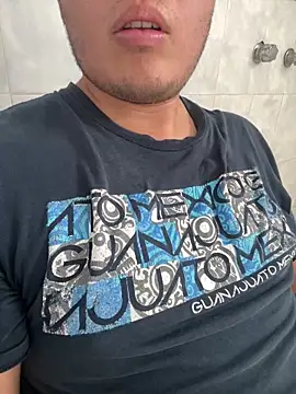 DanielZz69 online show from 04.28.26
