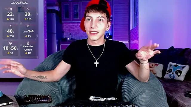 Snapshot of tiam_muller_fenix chatting on 06.19.26 tiam muller fenix online show from 06.19.26