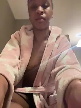 Halligirl online show from 03.13.26