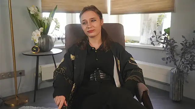 HilaryHauss online show from 03.18.26