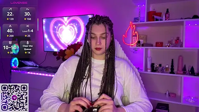 Olivia 132 online show from 04.27.26