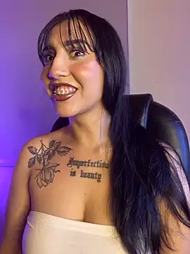 Zeyra pink online show from 03.16.26