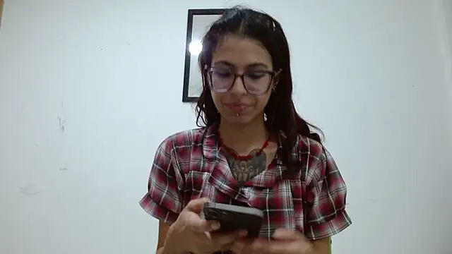 Snapshot of Emily_Lopera chatting on 05.05.26 Emily Lopera online show from 05.05.26