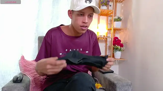 Noirvynn online show from 04.29.26