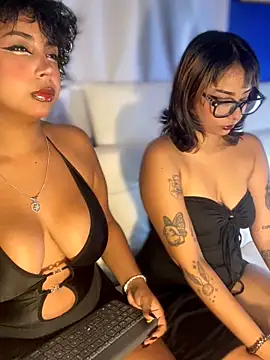 Snapshot of SamaraDesire chatting on 06.19.26 SamaraDesire online show from 06.19.26