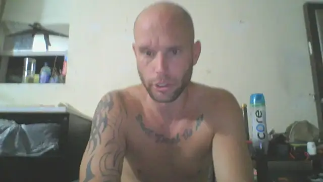 Snapshot of CaptCraker chatting on 03.26.26 CaptCraker online show from 03.26.26