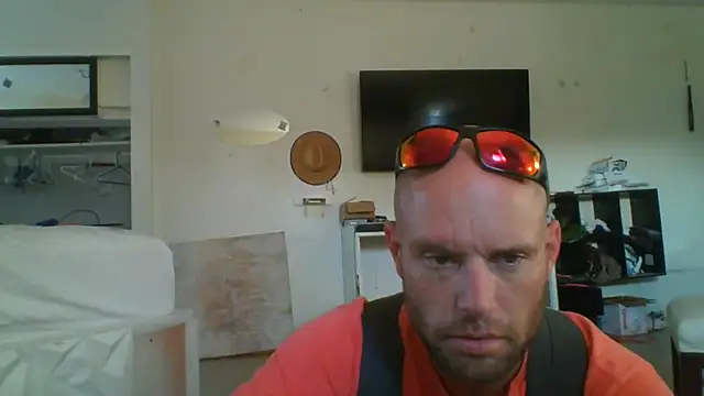 Snapshot of CaptCraker chatting on 03.26.26 CaptCraker online show from 03.26.26